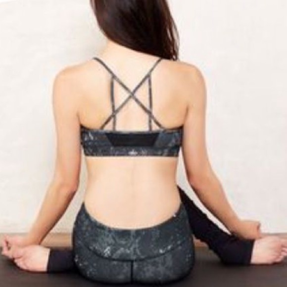 Alo Goddess Bra -Black Python - Picture 2 of 3